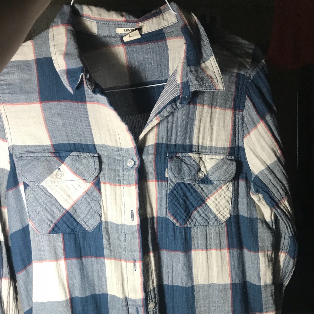 LEVI’S plaid button down - Picture 2 of 4